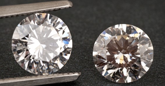 Lab Grown Diamonds vs Mined: Which One Is Right for You?