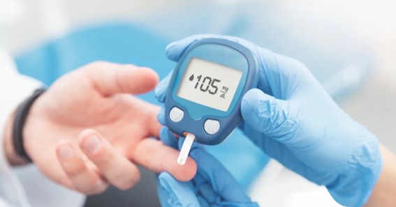 7 Warning Signs That Your Blood Sugar Is Out of Control